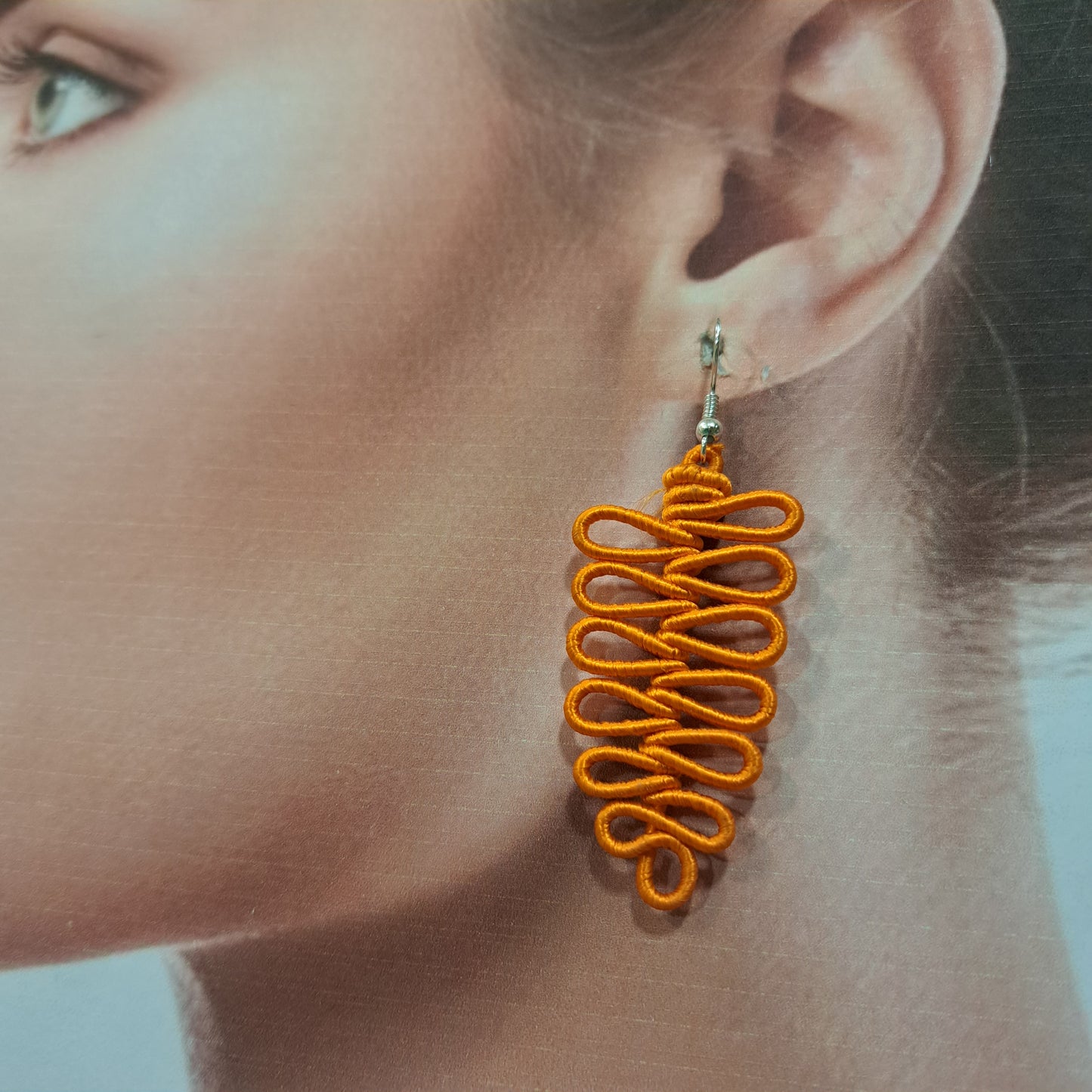 Boucles percées Feuille GM orange NAF BIJOUX