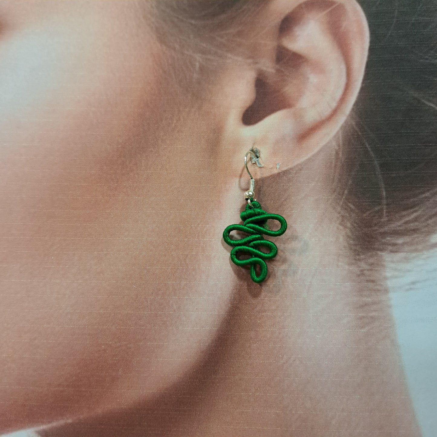 Boucles percées Feuille PM vert NAF BIJOUX