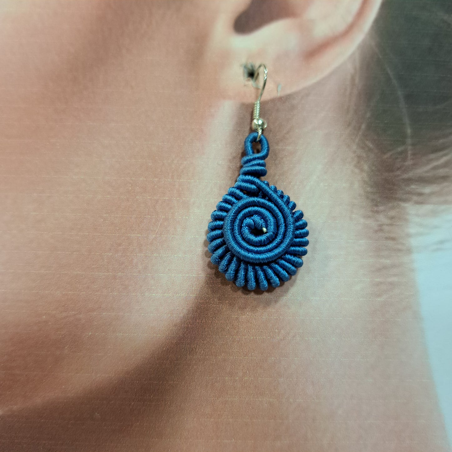 Boucles percées Médaillon PM bleu Jean NAF BIJOUX