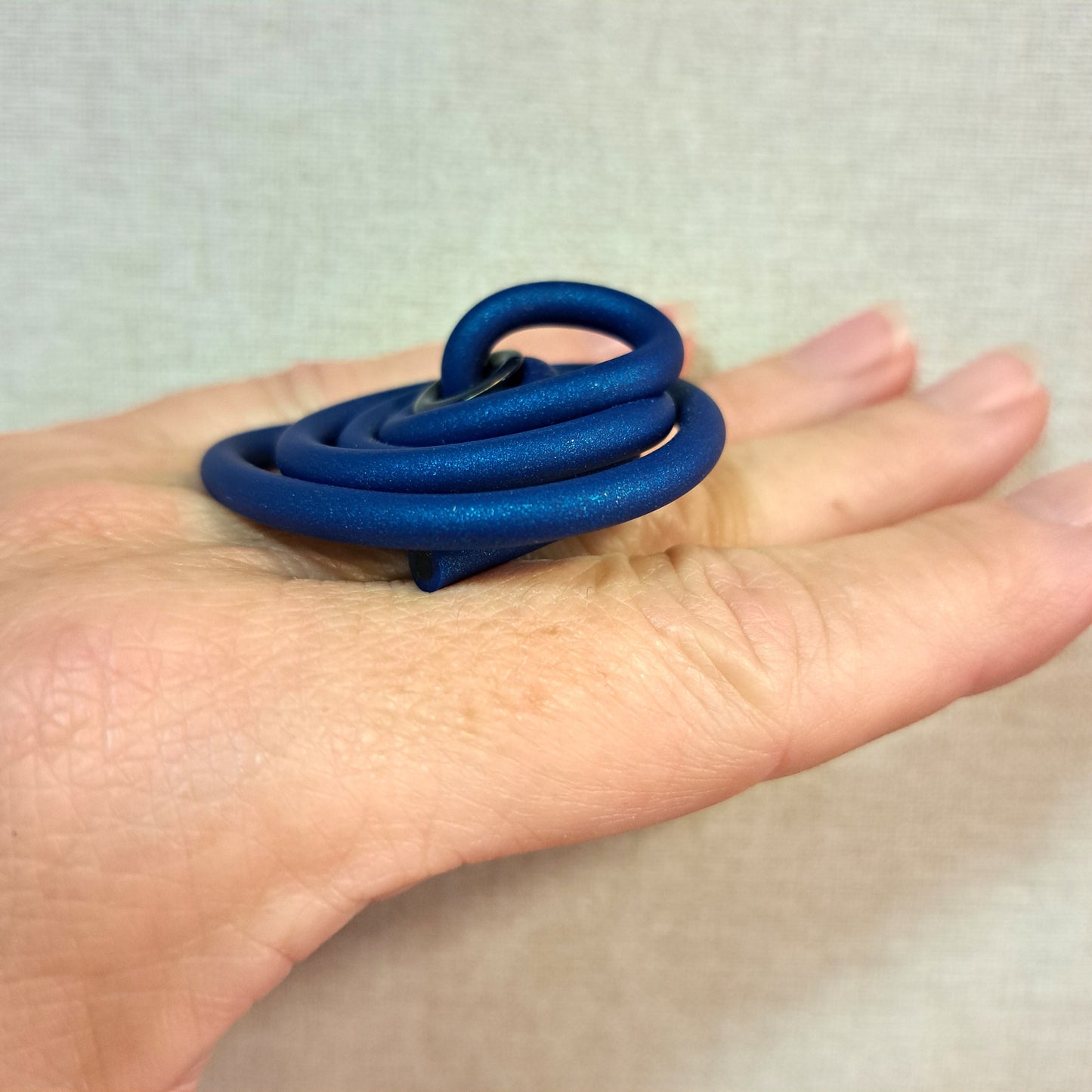 Bague Réglisse bleu nacré SAMUEL CORAUX
