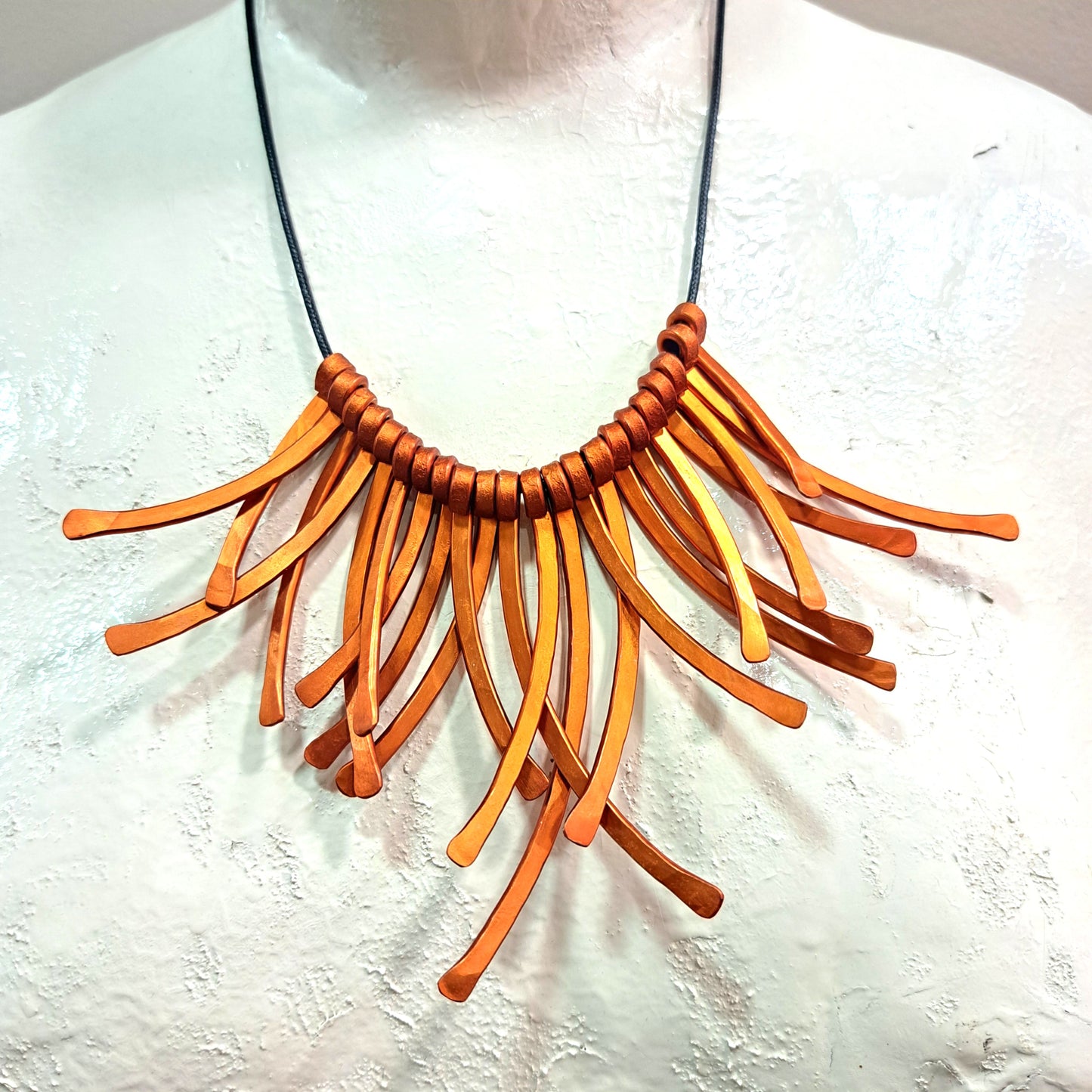 Collier Virgules orange OANA MILLET