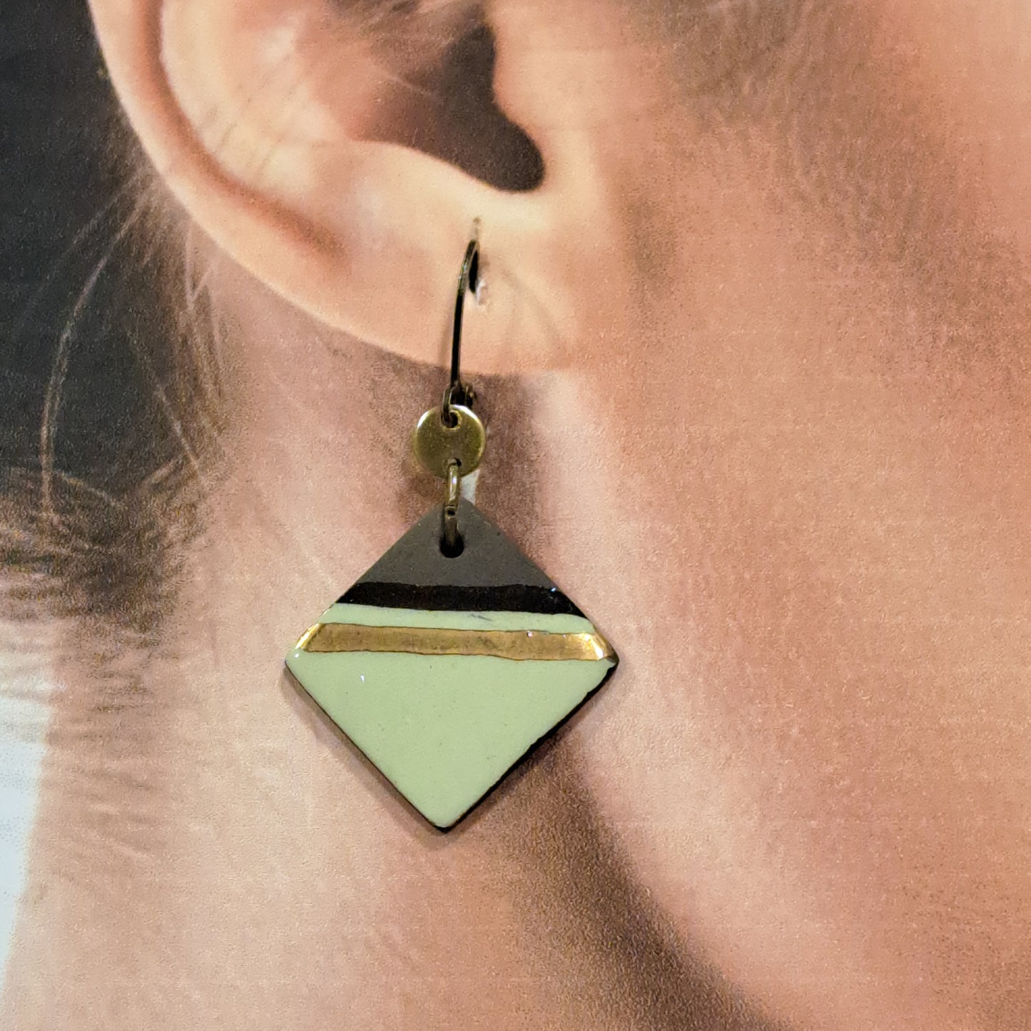 Boucles percées Terre & Or losange vert clair CHRISTINE ALLOING