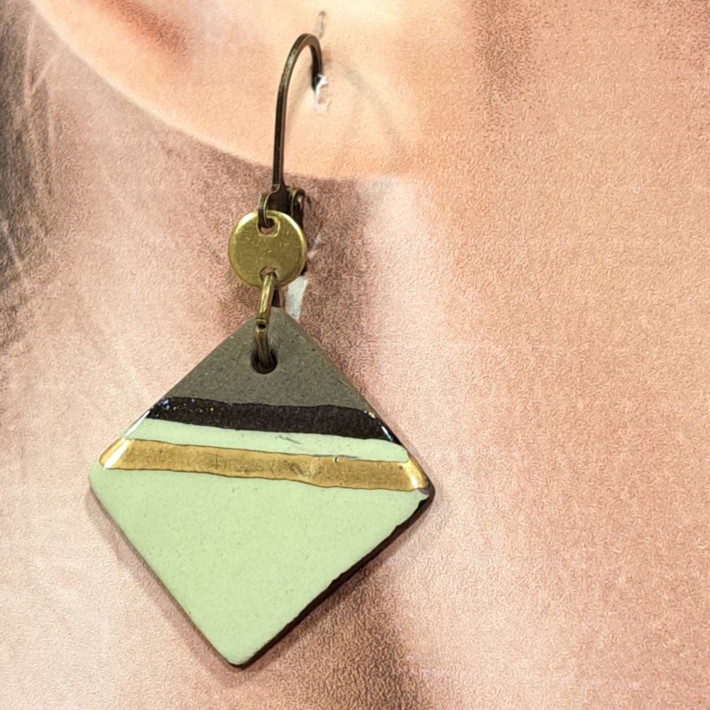 Boucles percées Terre & Or losange vert clair CHRISTINE ALLOING
