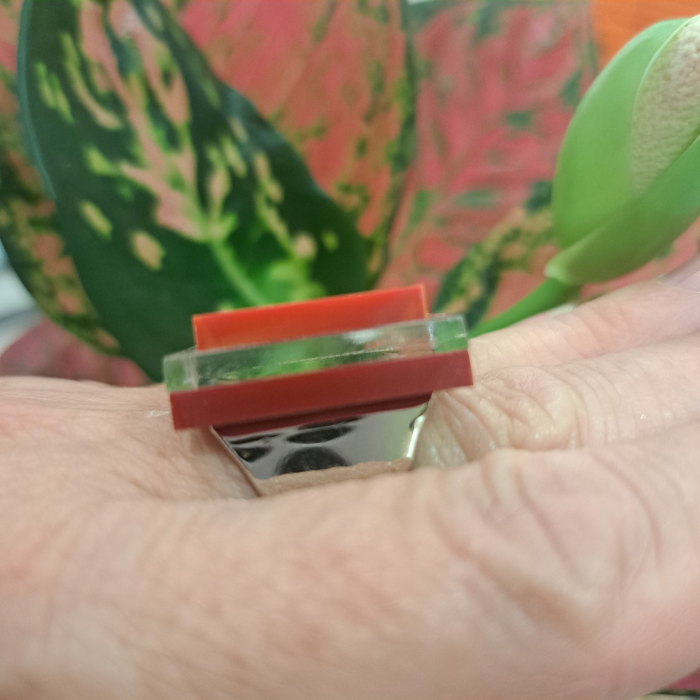 Bague Carrés superposés rouge FORMESPAZIO