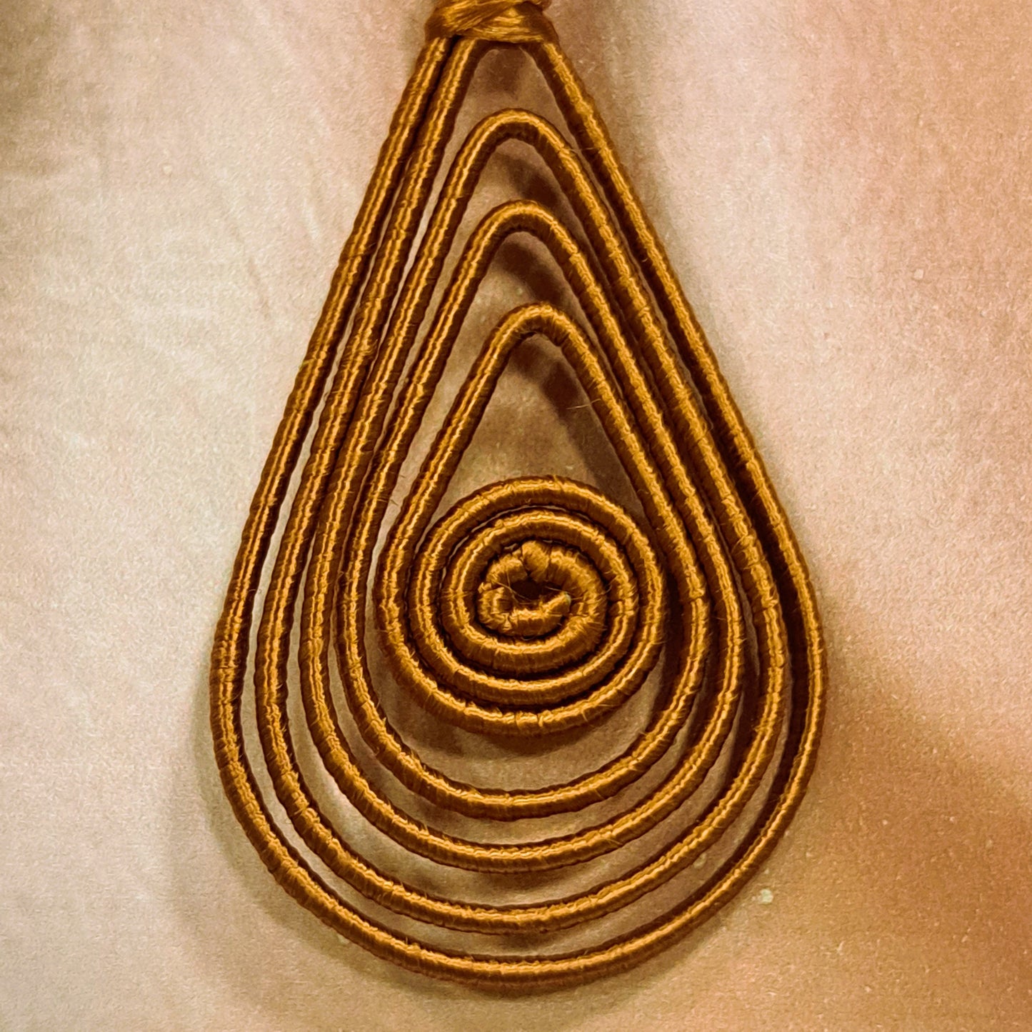Boucles percées Laurier marron NAF BIJOUX