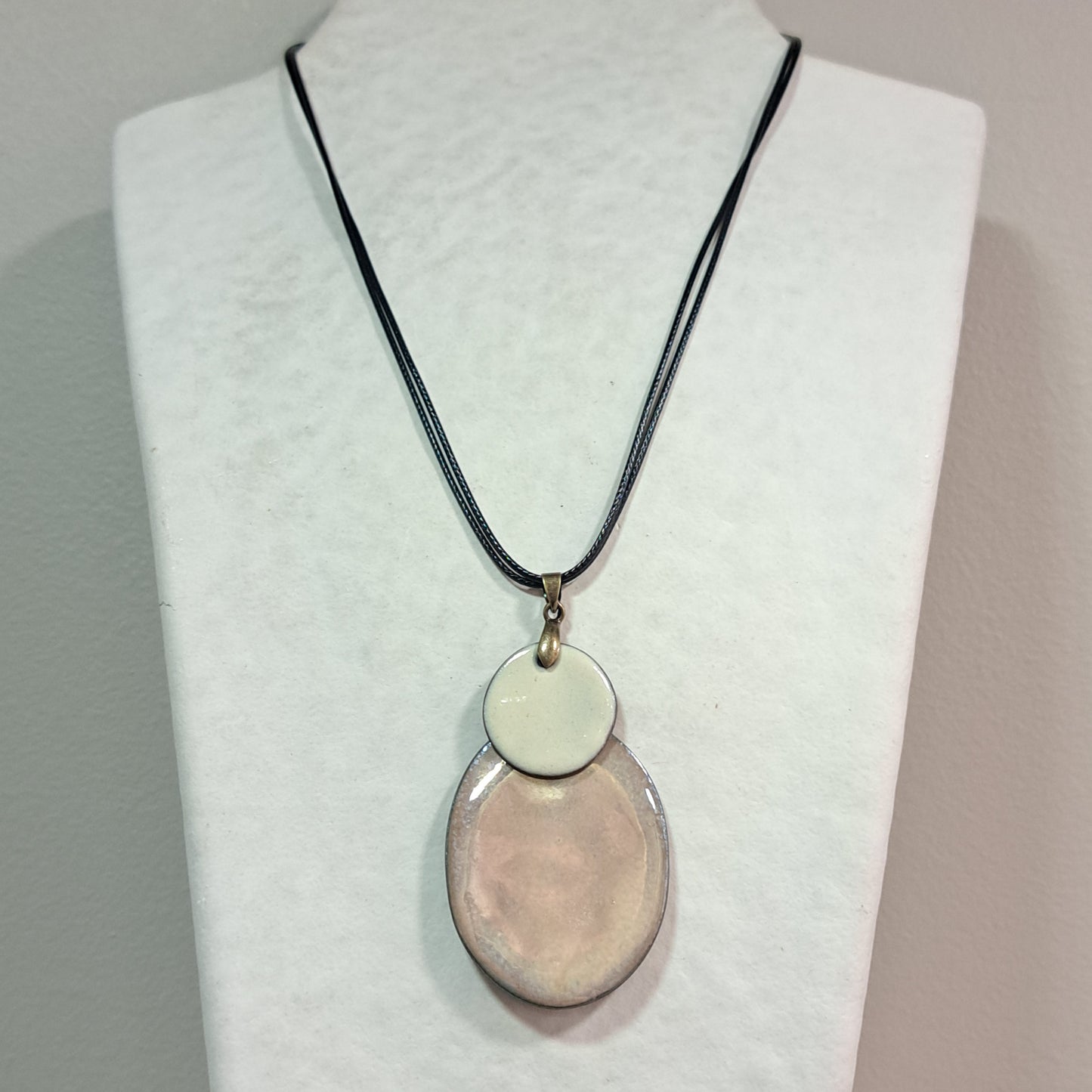 Collier pendentif Duo Ovale mercure ivoire CHRISTINE ALLOING