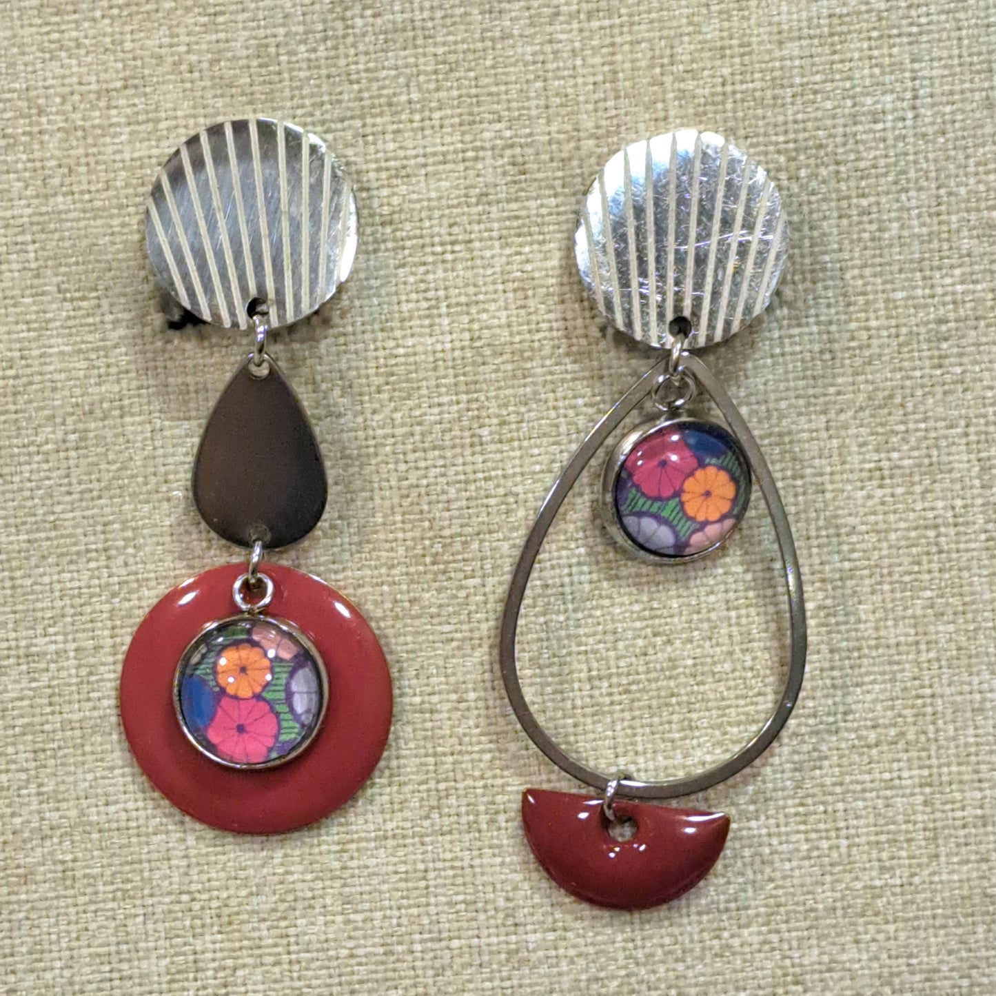 Boucles Clips Toronto rouge UN CHAT QU'A SA PUCE