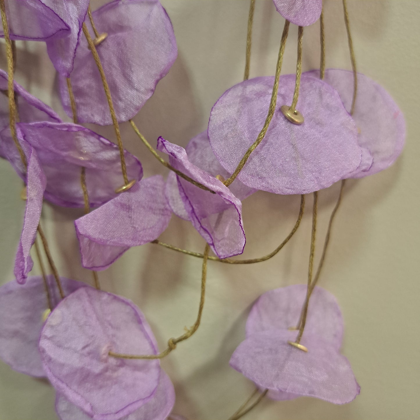 Collier Middle Pétales parme mauve Fancy F