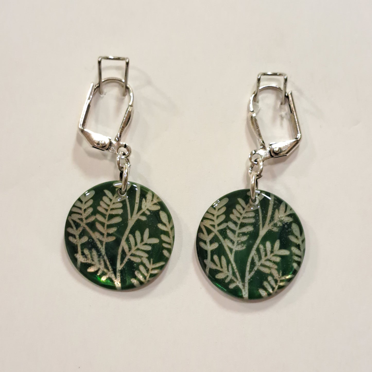 Boucles percées Dormeuse Feuillage vert argent LA PETITE SARDINE