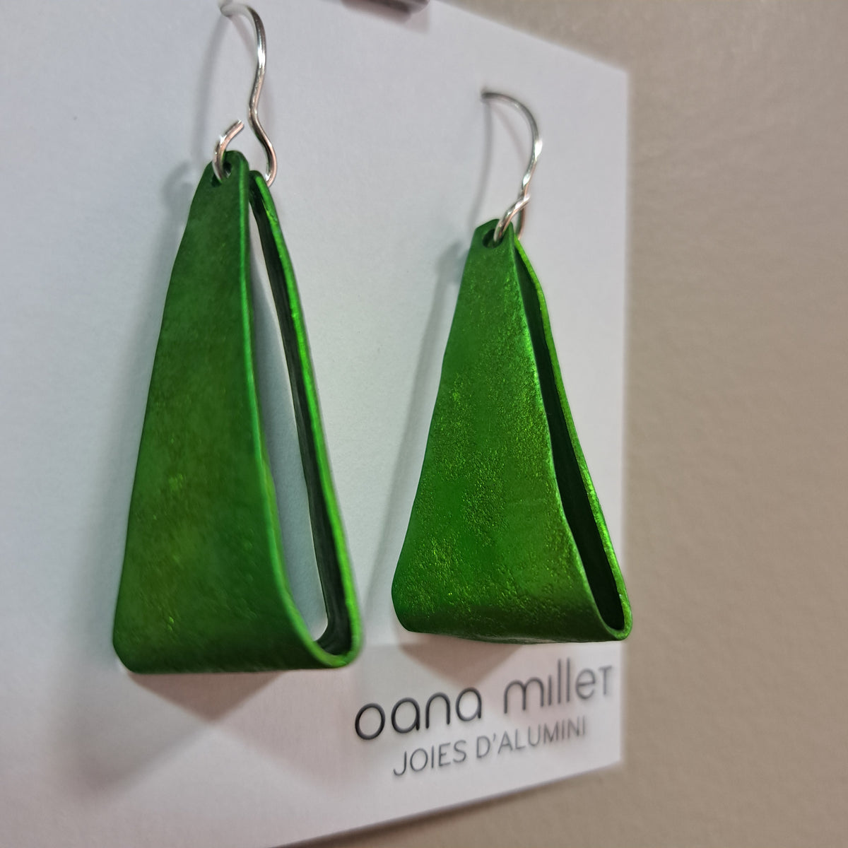 Boucles percées Triangle vert OANA MILLET