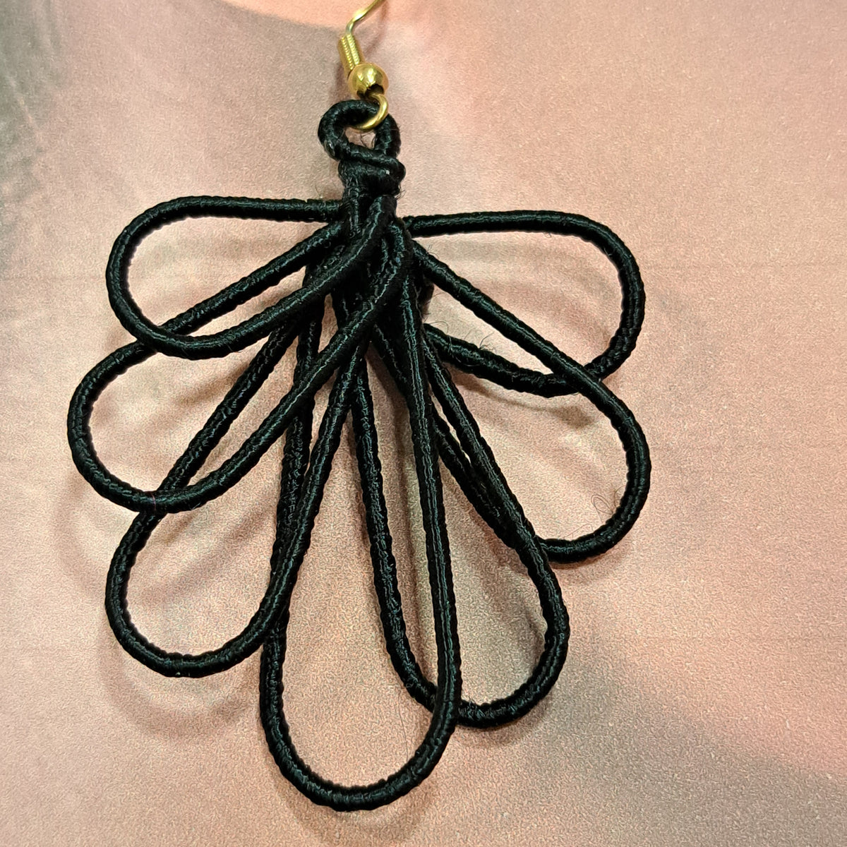 Boucles percées Yassine noir NAF BIJOUX