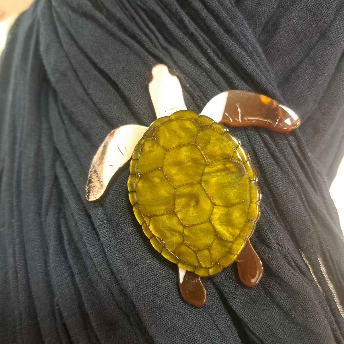Broche Tortue vert CLEDOR