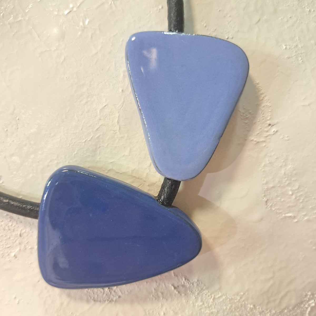 Collier Delta PM bleu CHRISTINE ALLOING