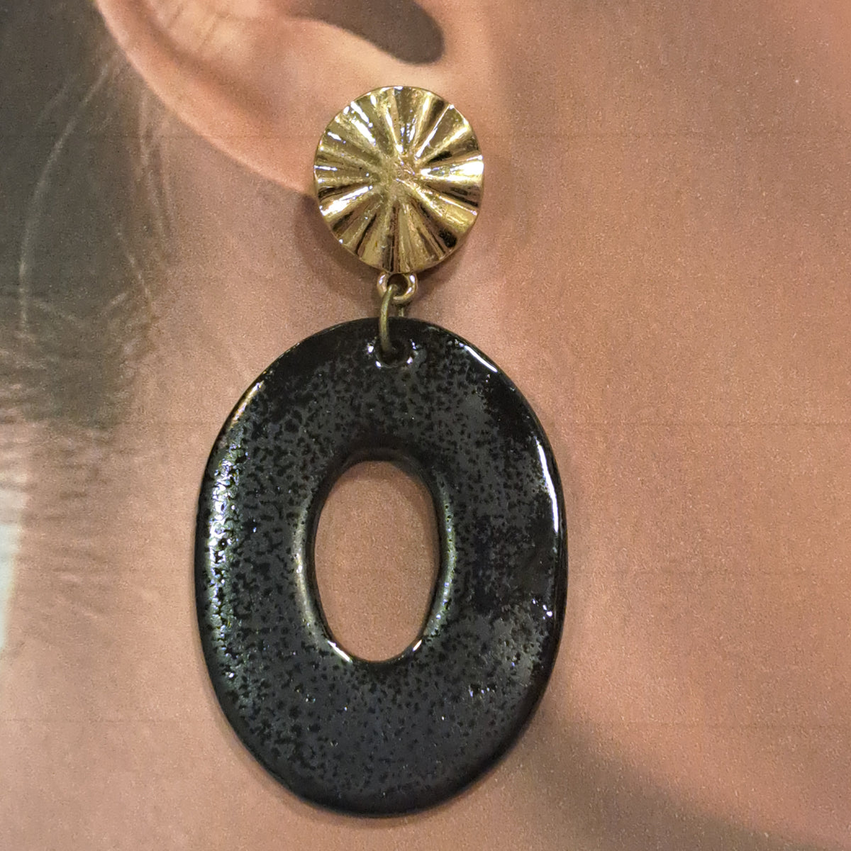 Boucles percées Ovale noir CHRISTINE ALLOING