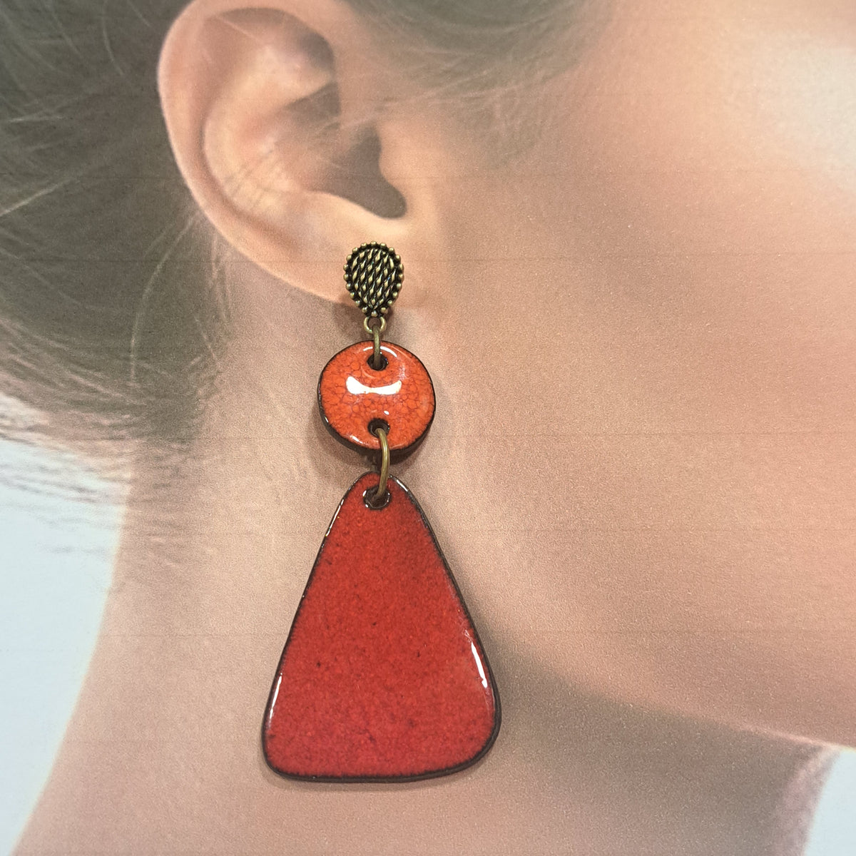 Boucles percées Delta GM rouge CHRISTINE ALLOING