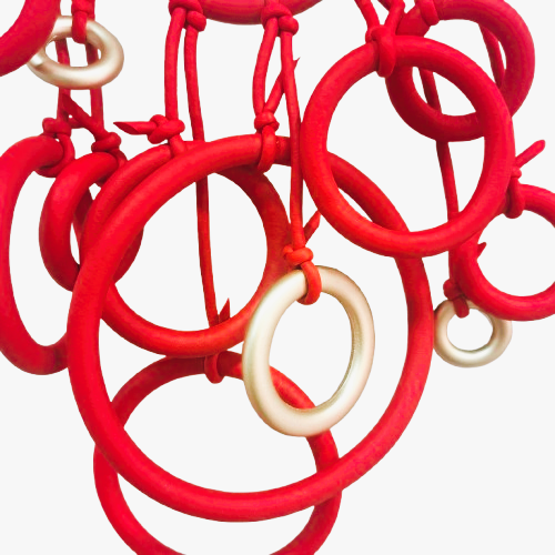 Collier Anneaux plastron rouge or Fancy