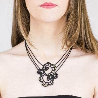 Collier Japanese Flower BATUCADA