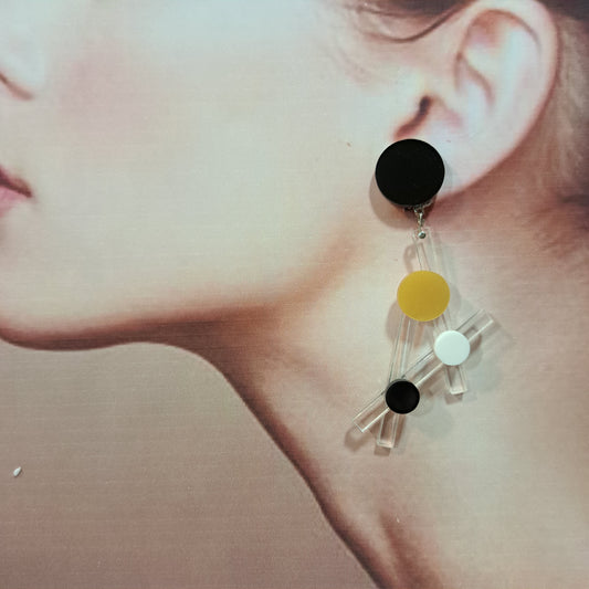 Boucles clips Suspendu noir, or et blanc FORMESPAZIO