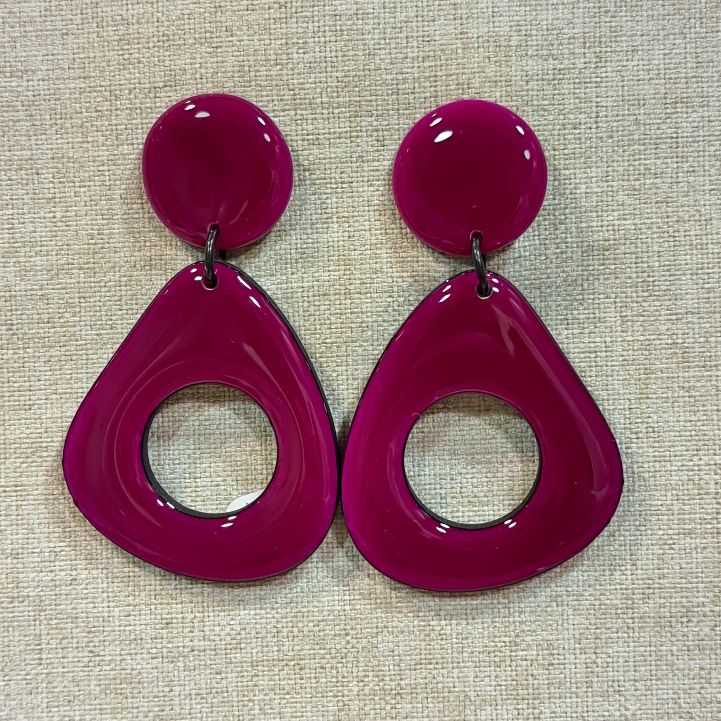 Boucles clips Triangle ajouré rose framboise THIERRY JOO