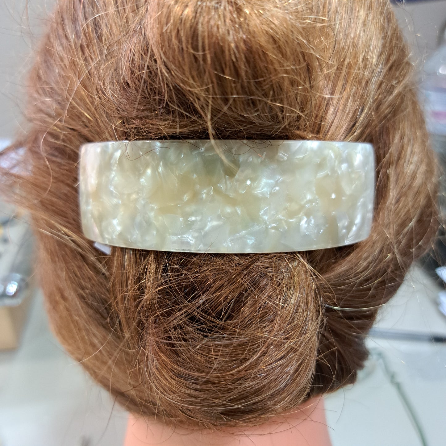 Barrette Rectangle Bombé crème nacré LES CLEIAS