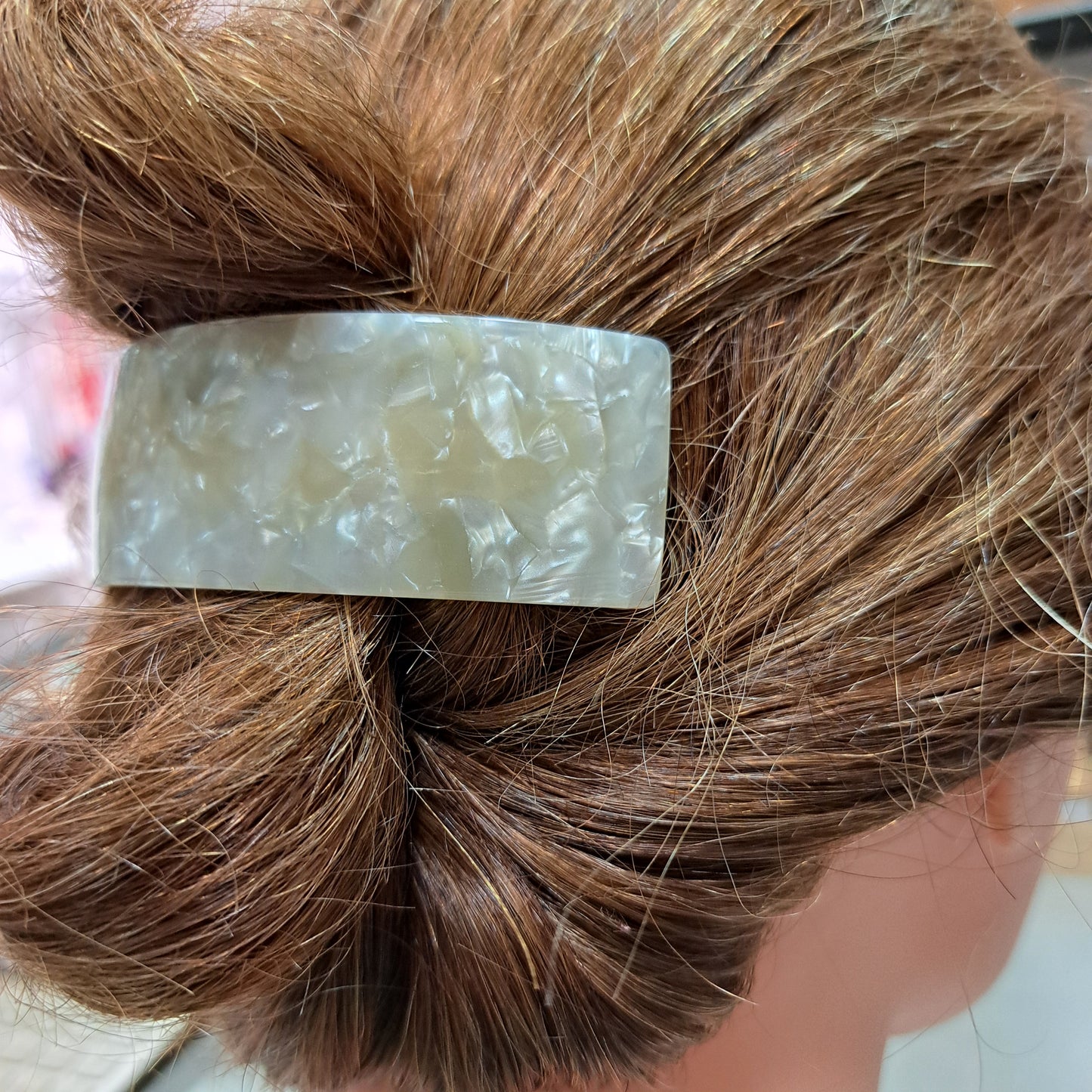 Barrette Rectangle Bombé crème nacré LES CLEIAS