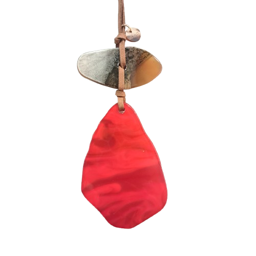 Collier sautoir Pendentif rouge corne FANCY F