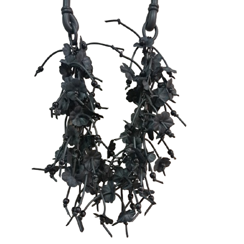 Collier Fleurs RDC noir  Fancy F
