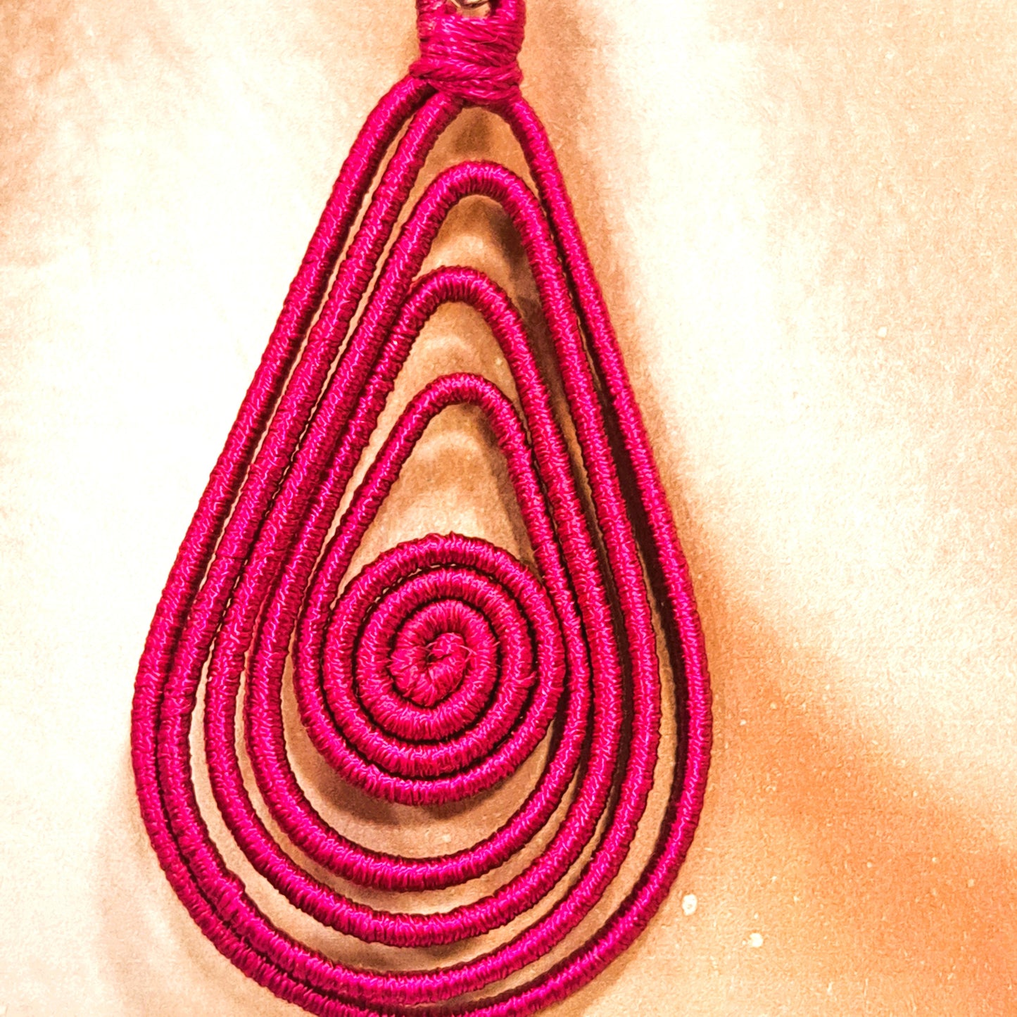 Boucles percées Laurier rose fuchsia NAF BIJOUX