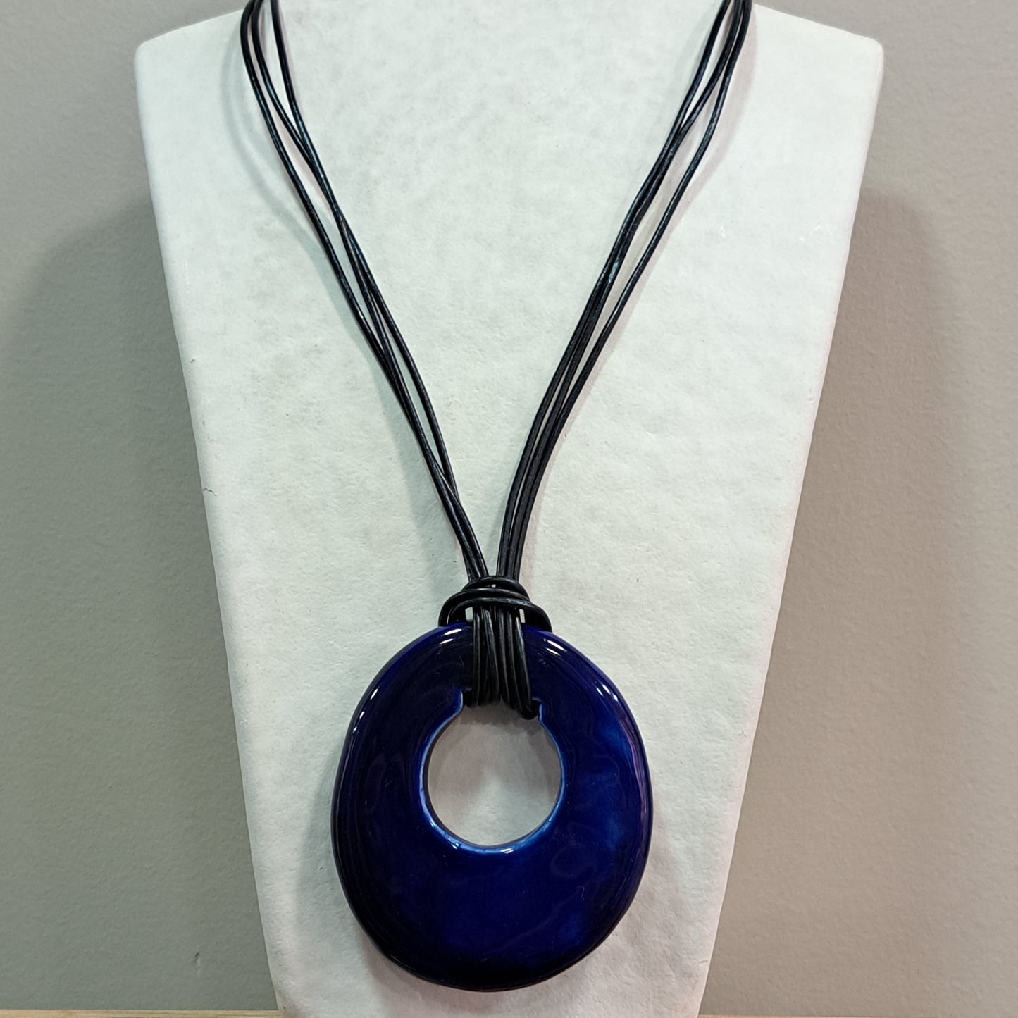 Collier pendentif Bulle bleu foncé CHRISTINE ALLOING