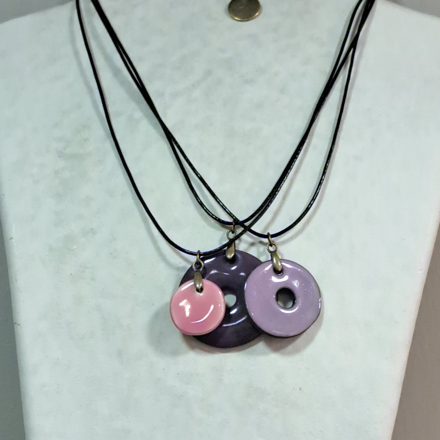 Collier pendentif TRIO violet parme rose CHRISTINE ALLOING