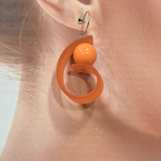Boucles percées Little Penseur orange SAMUEL CORAUX
