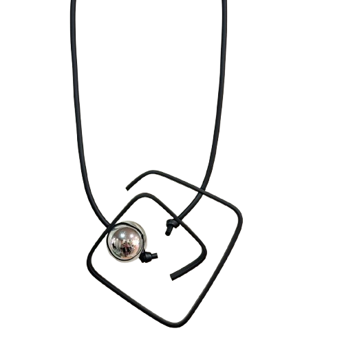 Collier Labyrinthe noir et argent SAMUEL CORAUX
