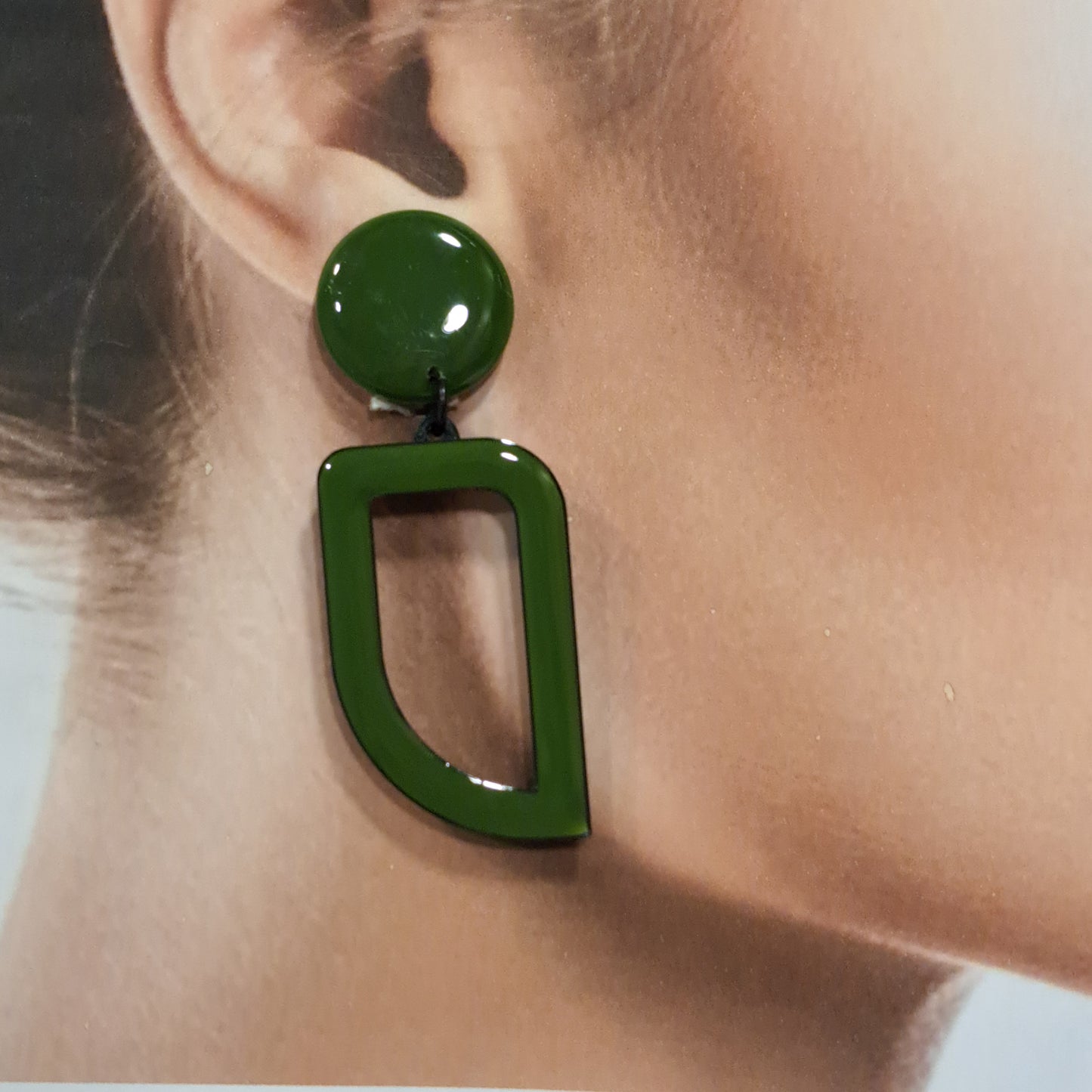 Boucles clips Virgule vert kaki THIERRYJOO