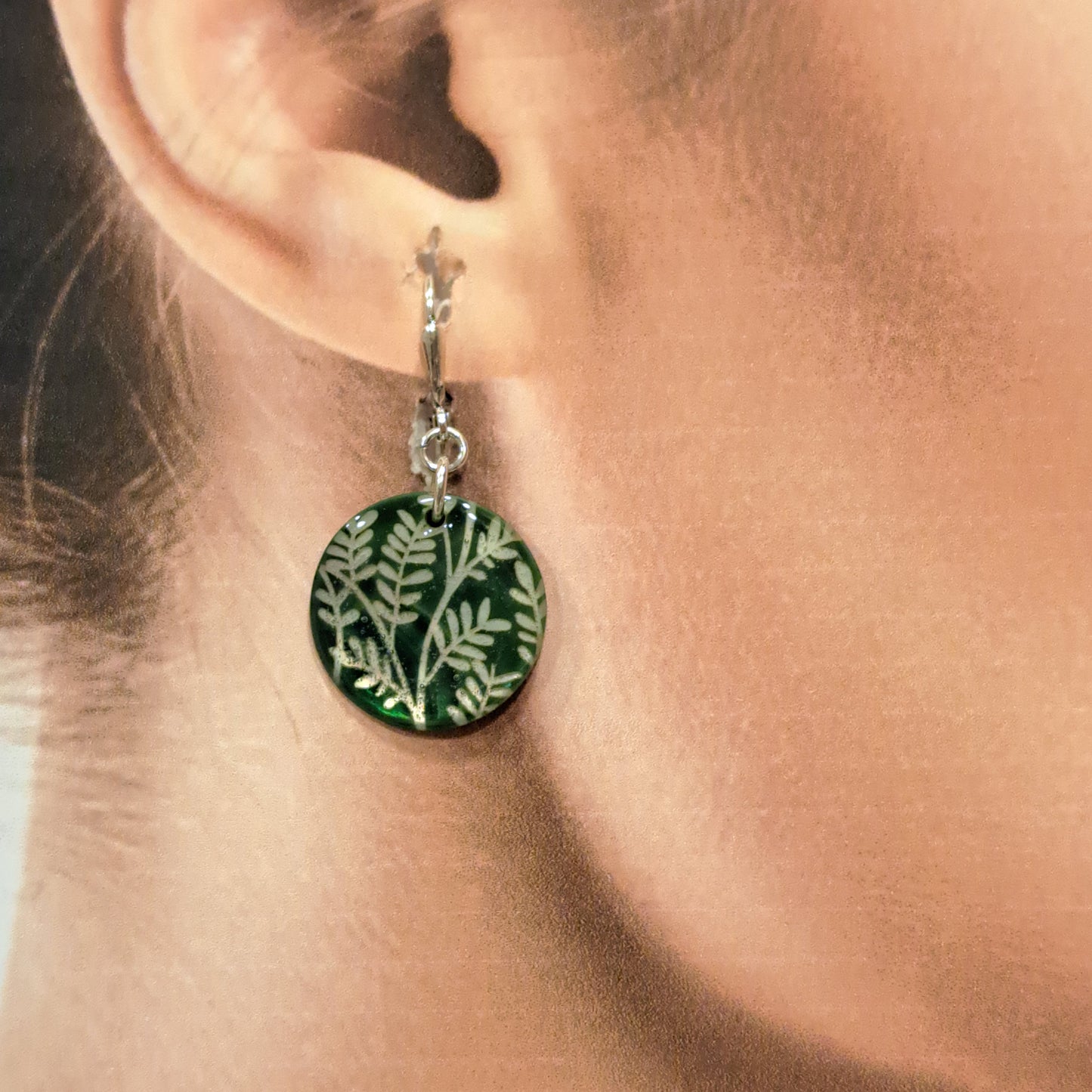 Boucles percées Dormeuse Feuillage vert argent LA PETITE SARDINE