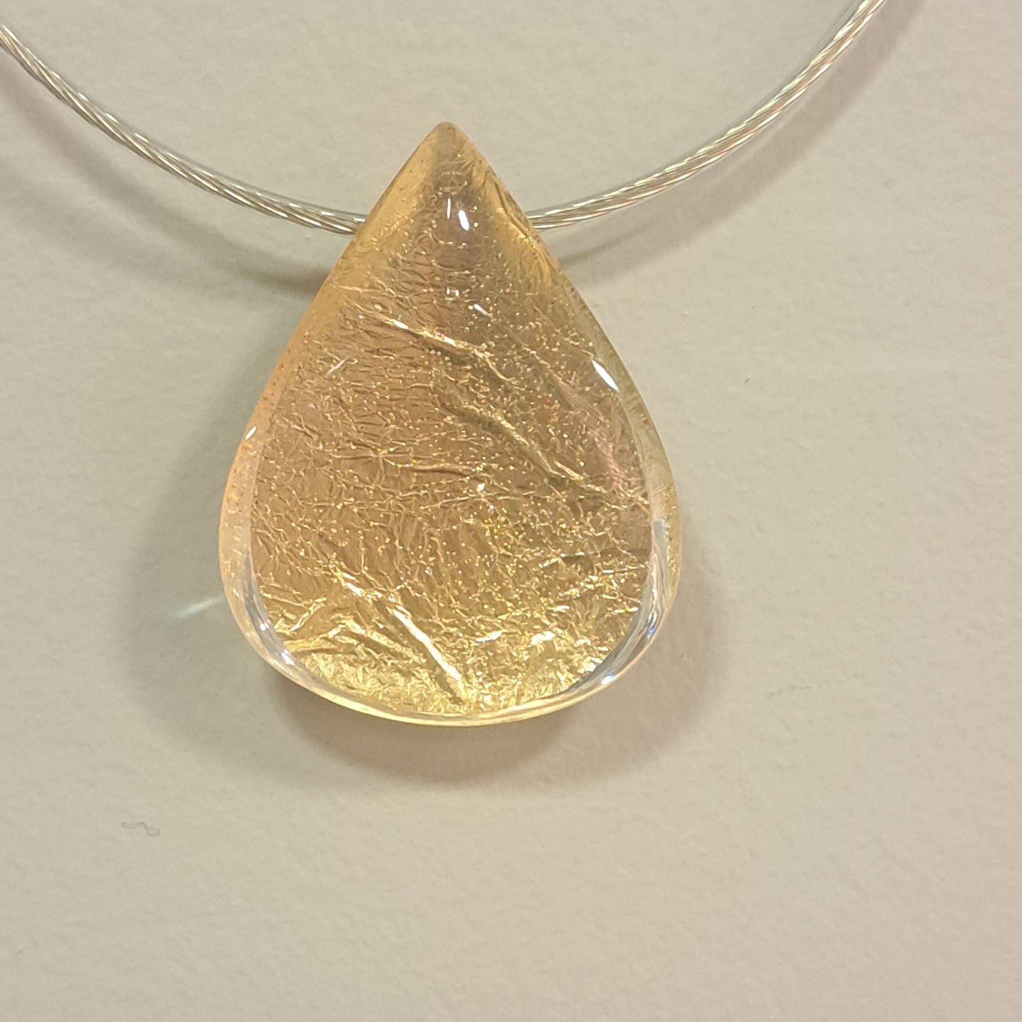 Collier pendentif Isaphan or VITO