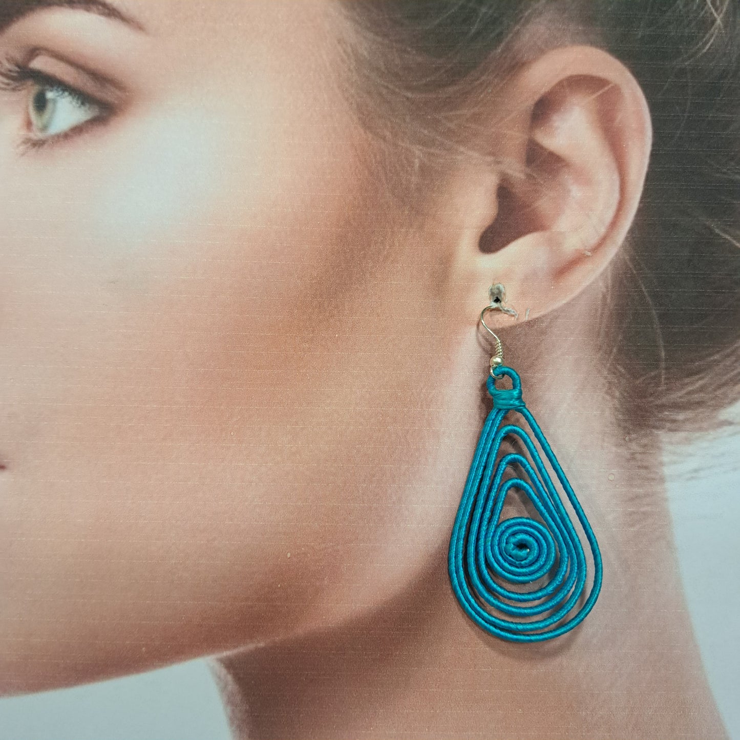 Boucles percées Laurier bleu turquoise NAF BIJOUX