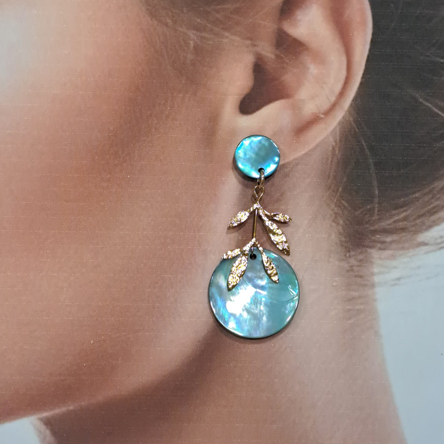 Boucles percées Feuilles bleu pale LA PETITE SARDINE