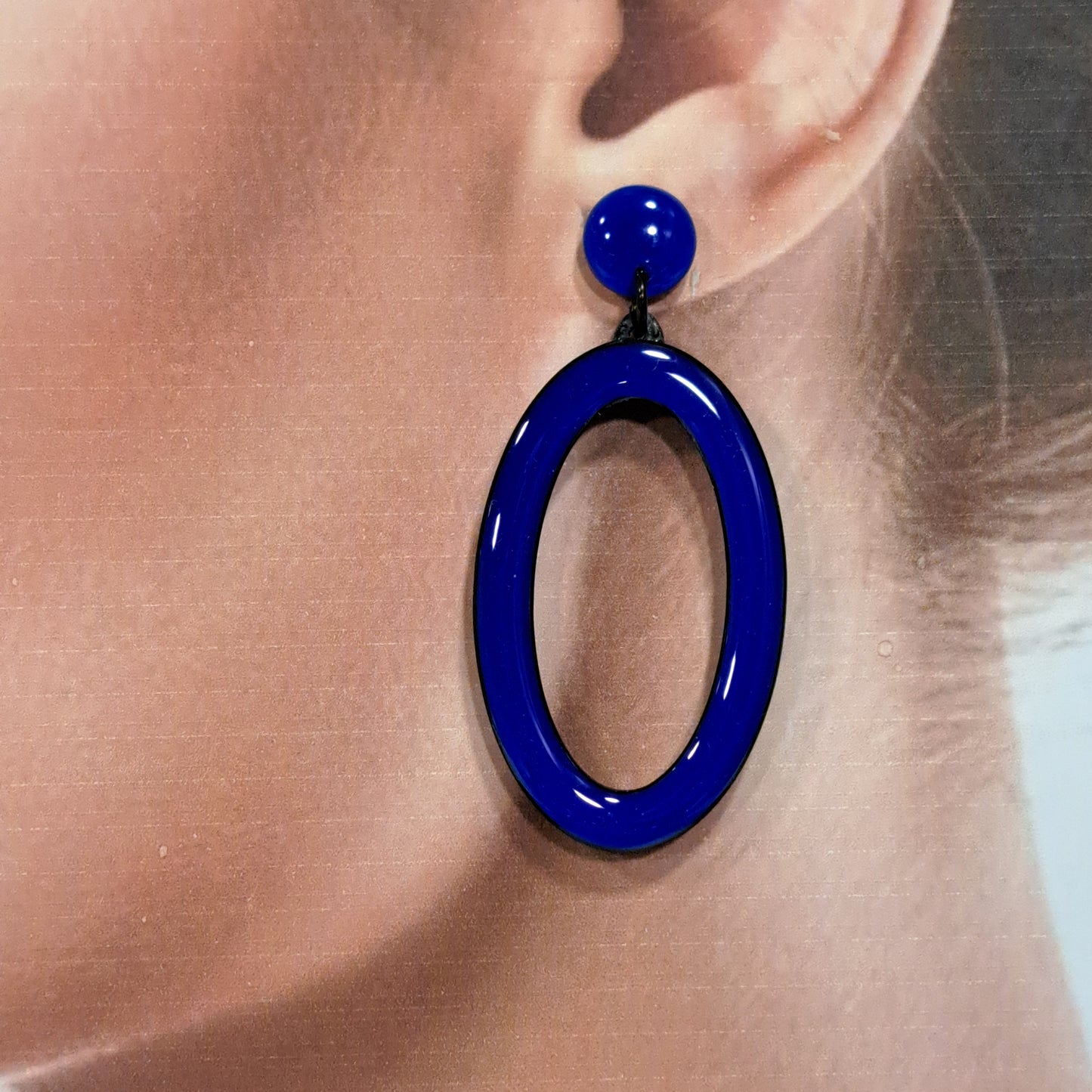 Boucles percées Ovale bleu Electric THIERRY JOO