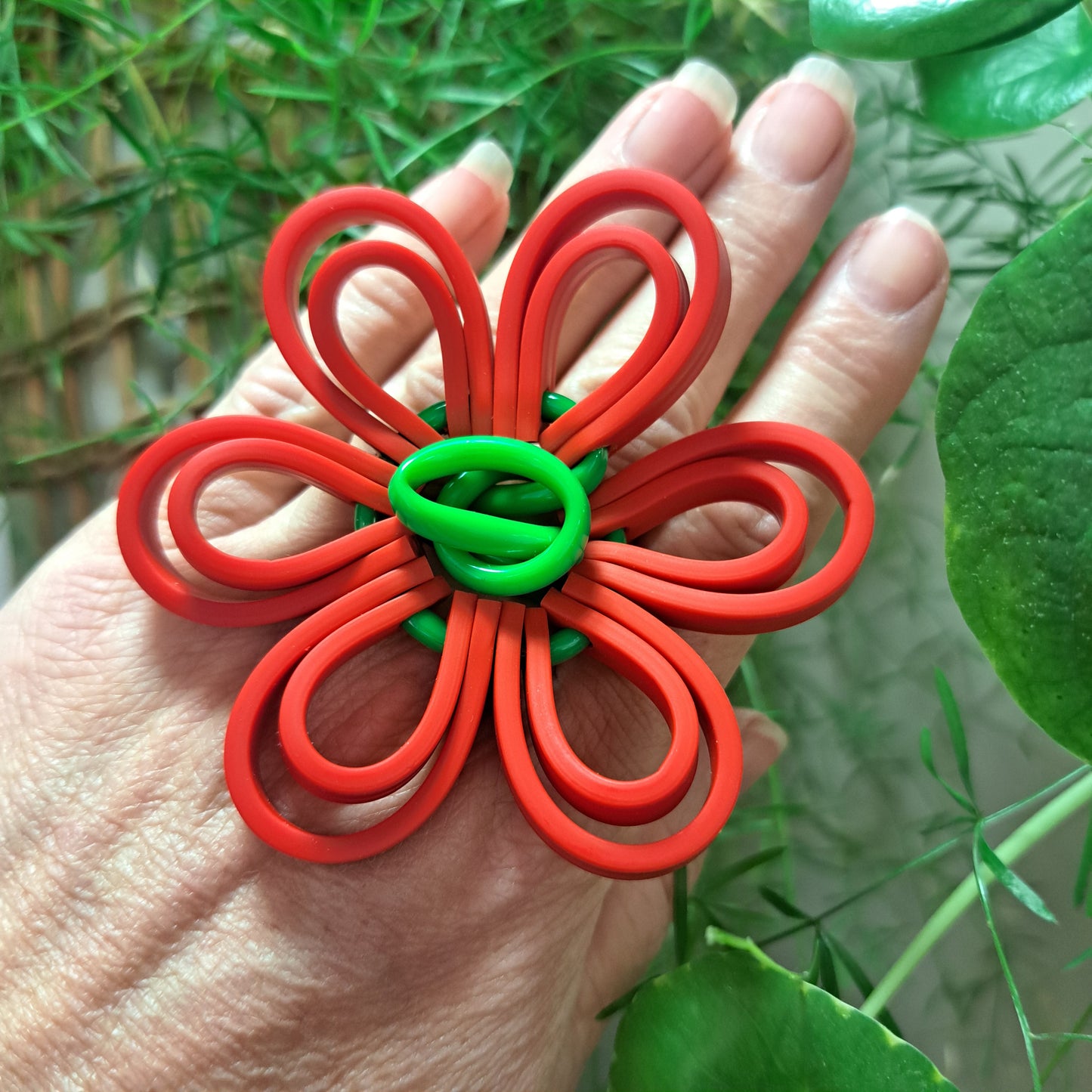 Bague Big Fleur rouge vert SAMUEL CORAUX