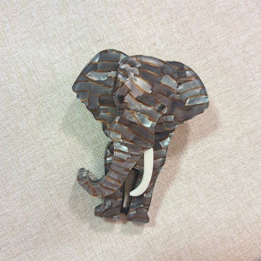 Broche Eléphant gris BMISS
