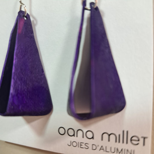 Boucles percées Triangle violet OANA MILLET