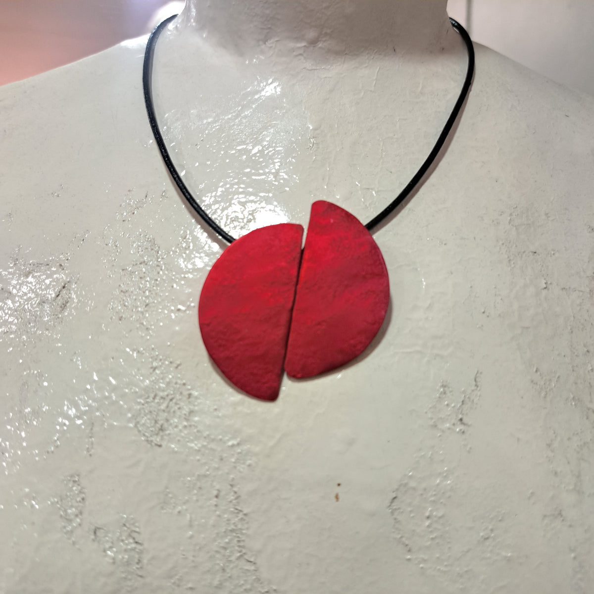 Collier Demi-Lune rouge OANA MILLET
