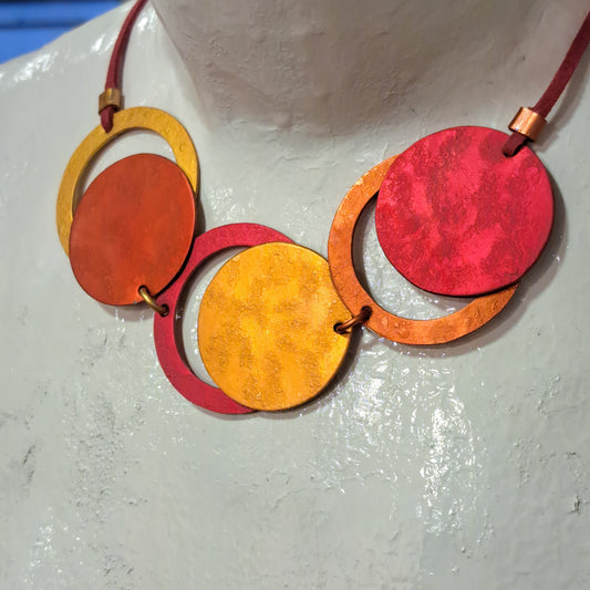 Collier sautoir Cercles/Ronds jaune, orange et rouge OANA MILLET