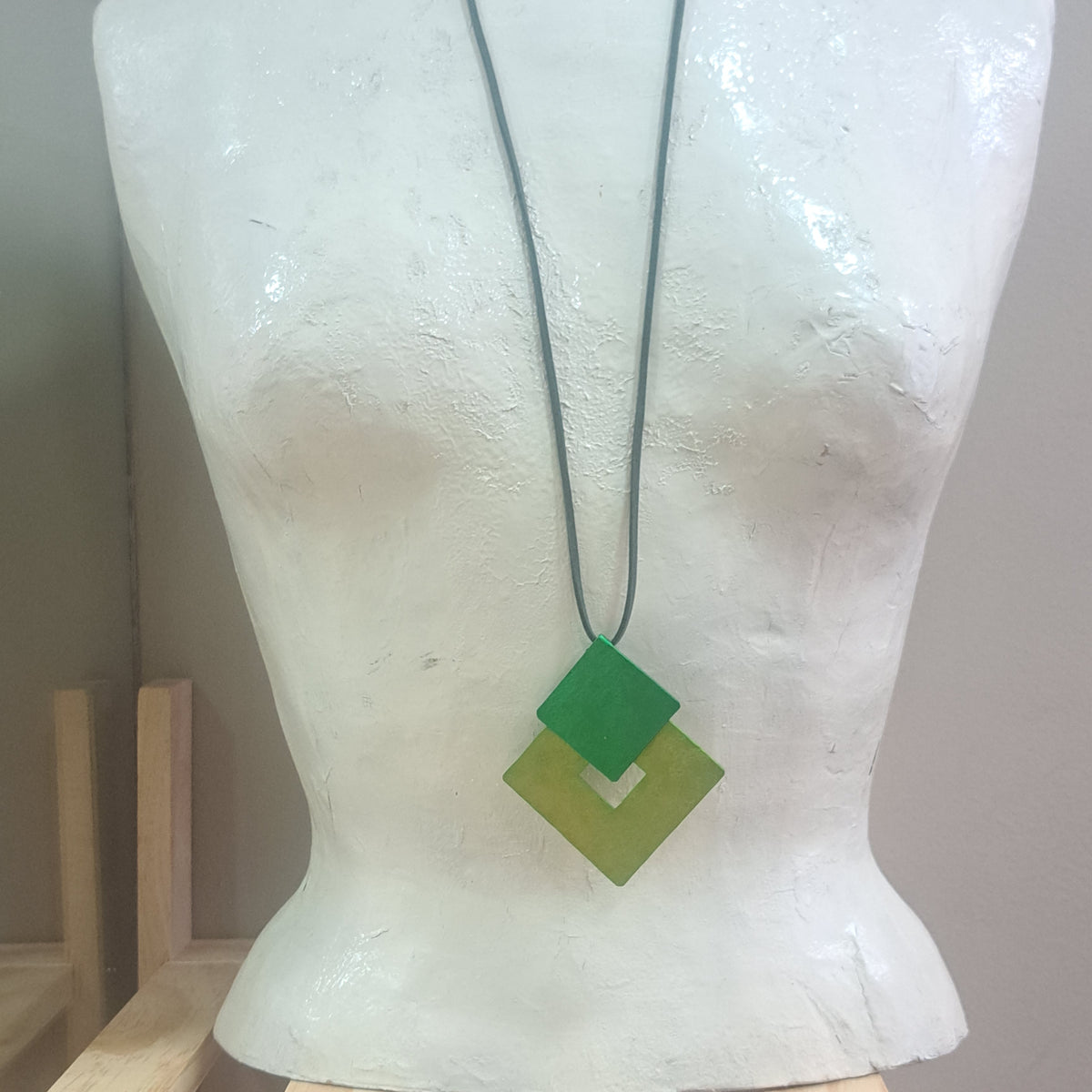 Collier sautoir Losanges vert OANA MILLET