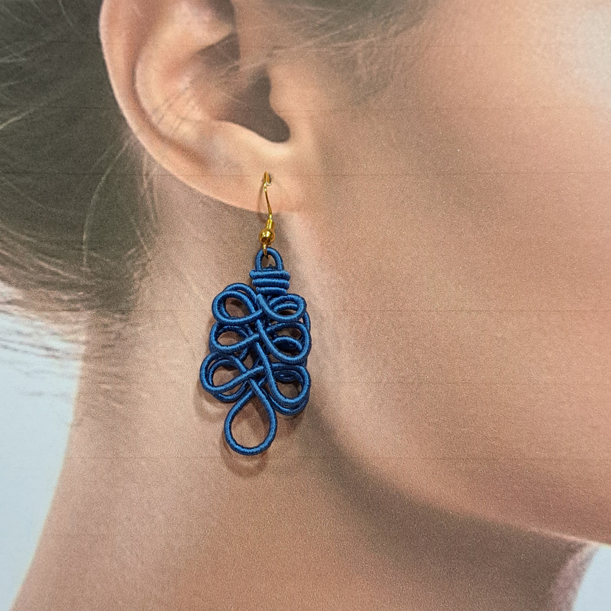 Boucles percées Assana bleu Jean NAF BIJOUX