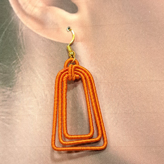 Boucles percées Atena orange NAF BIJOUX