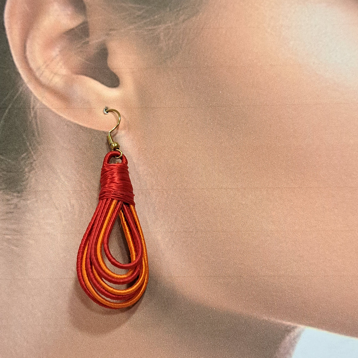 Boucles percées Bousso rouge et orange NAF BIJOUX