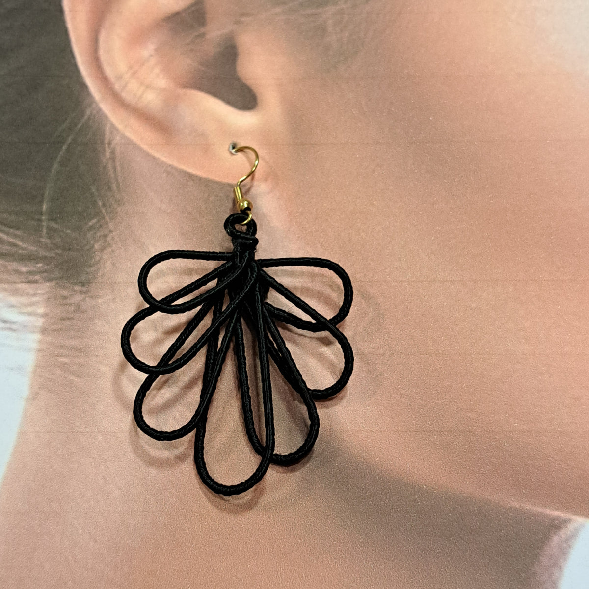 Boucles percées Yassine noir NAF BIJOUX