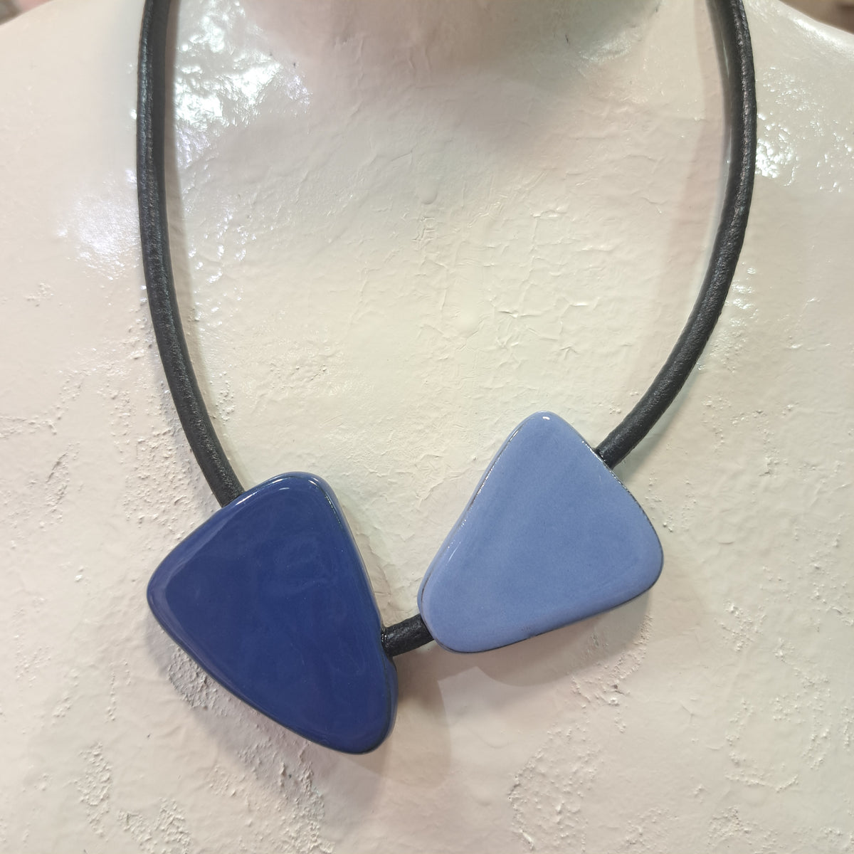 Collier Delta PM bleu CHRISTINE ALLOING