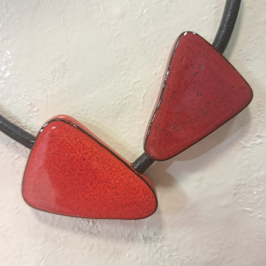Collier Delta PM rouge CHRISTINE ALLOING